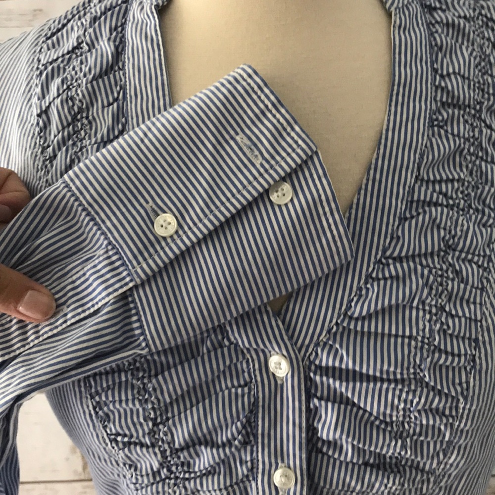 • Express Button Down • - Picture 4 of 5